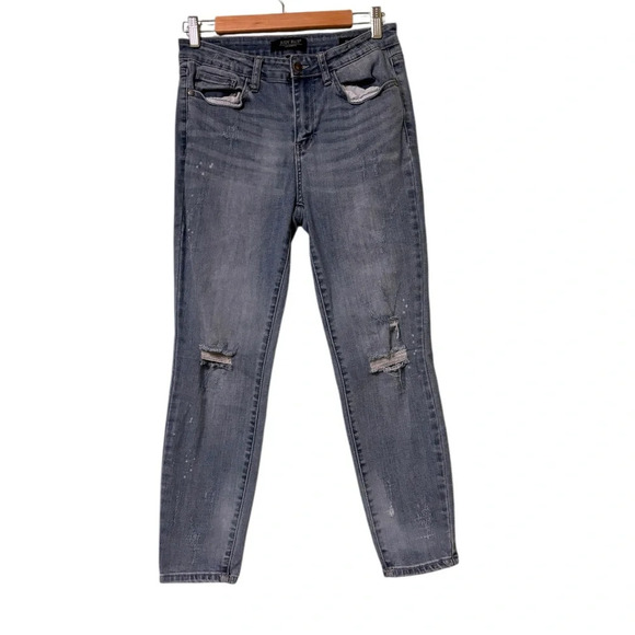 Judy Blue Women’s Distressed Relaxed Fit Denim Jeans- Size 30 - Picture 1 of 12